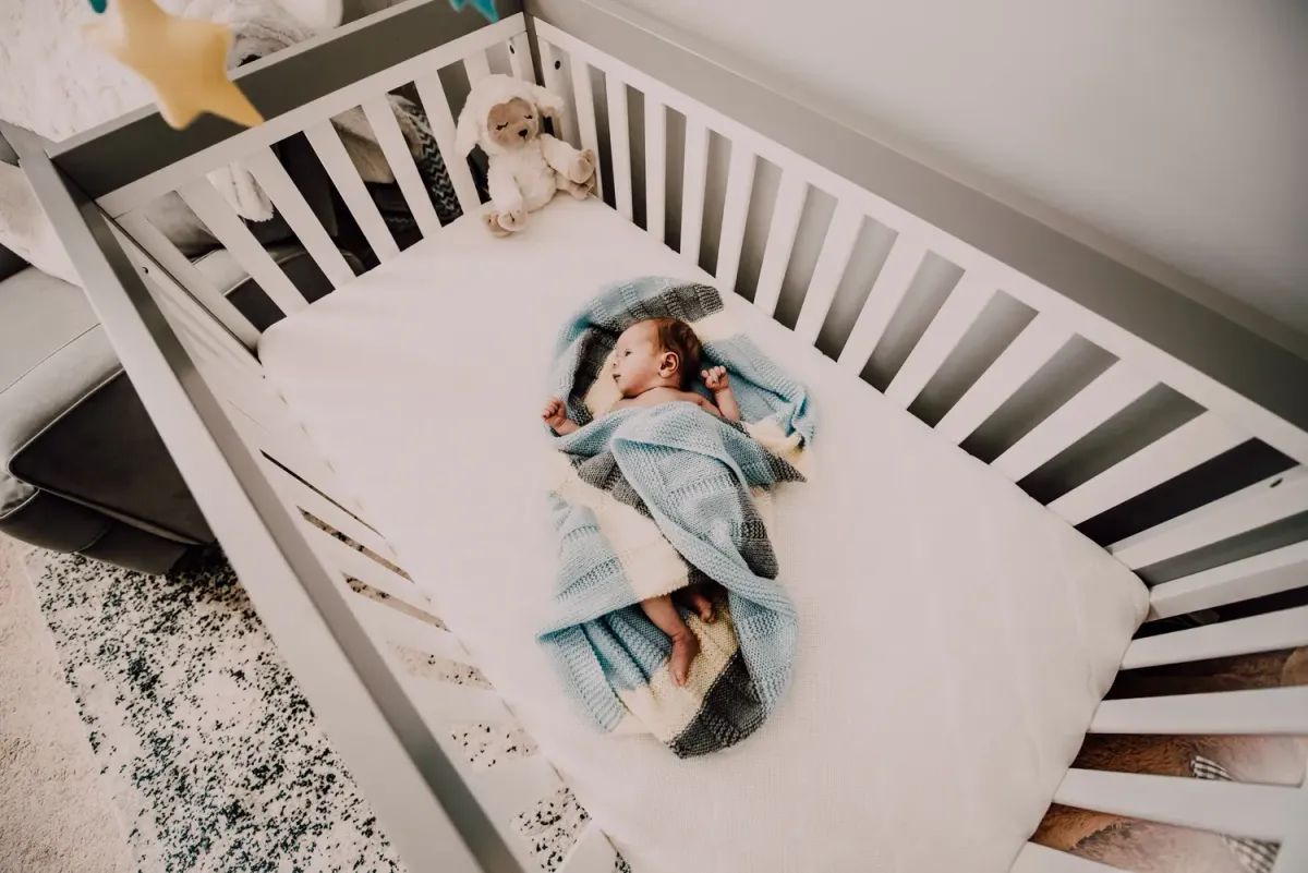 A Mom's Guide to the Best Non-WiFi Baby Monitor: Peaceful Slumbers and Safe Nights for Your Little One!