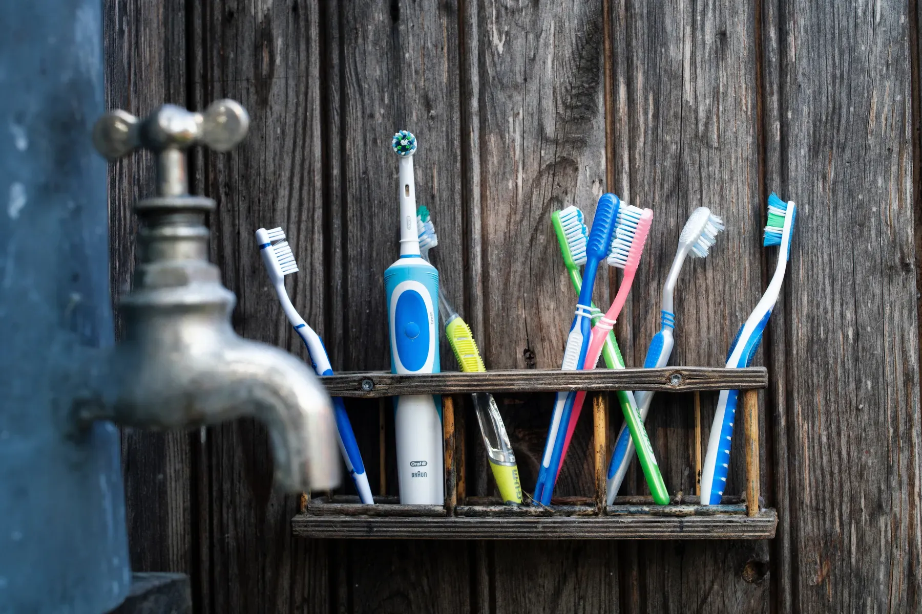 Best Electric Toothbrush For Sensitive Tooth