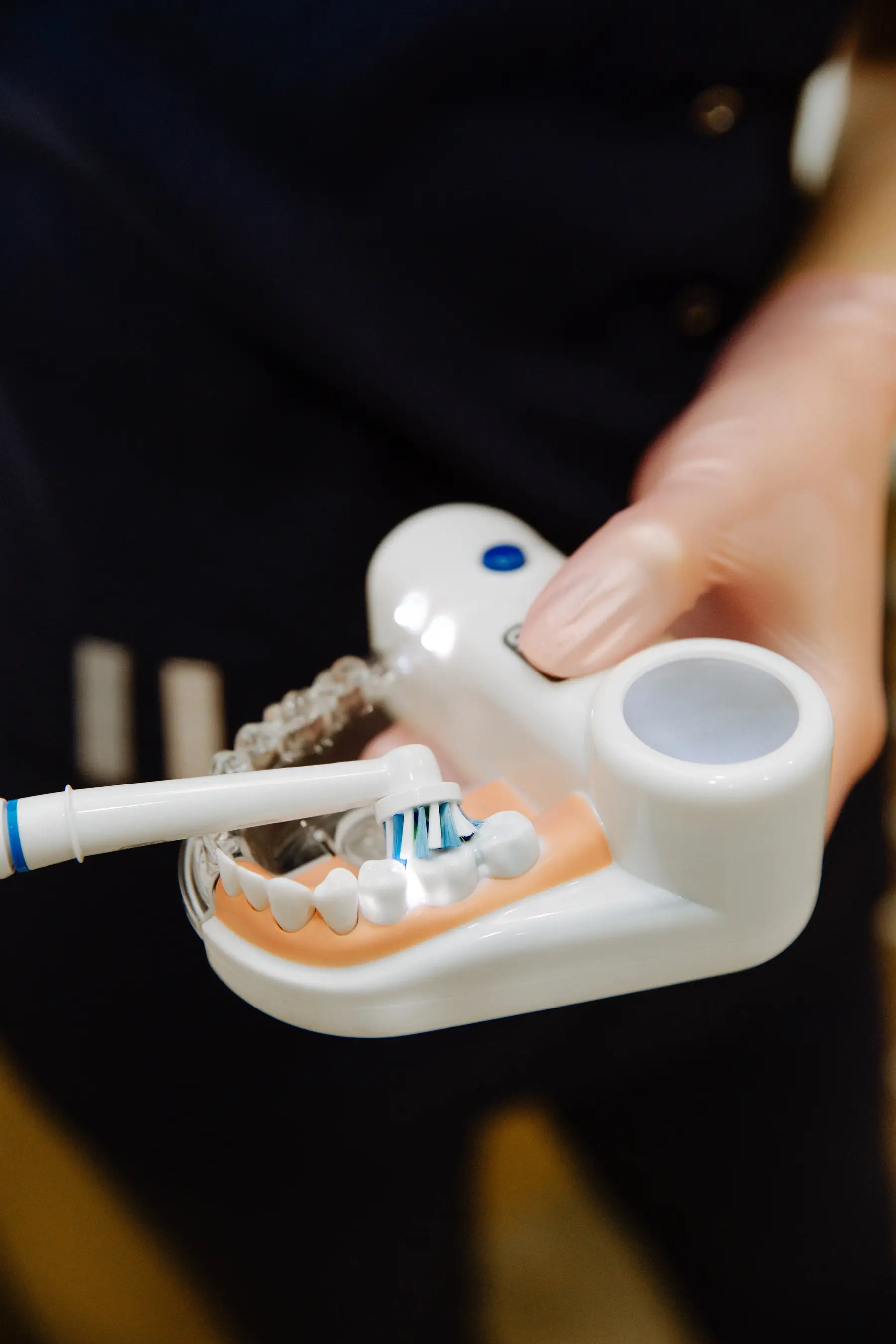 Uncover the Best Electric Toothbrush for Repairing Receding Gums: Dentist Approved